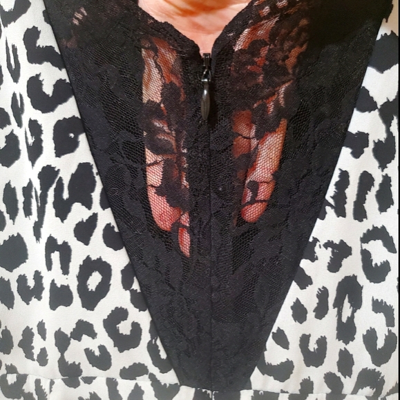 Dress - Picture 4 of 4